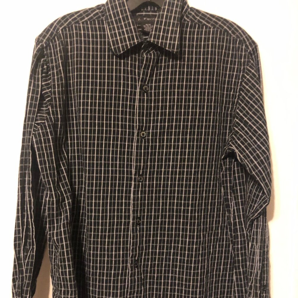 J Ferrar L/S Button up in Medium 15/15.5 Blk and Wht plaid